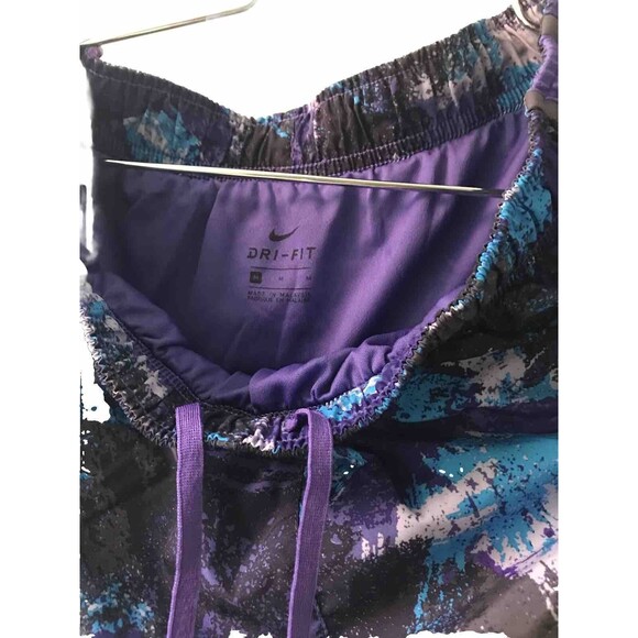 NIKE Women’s Shorts Size M Multicolor - Picture 4 of 14